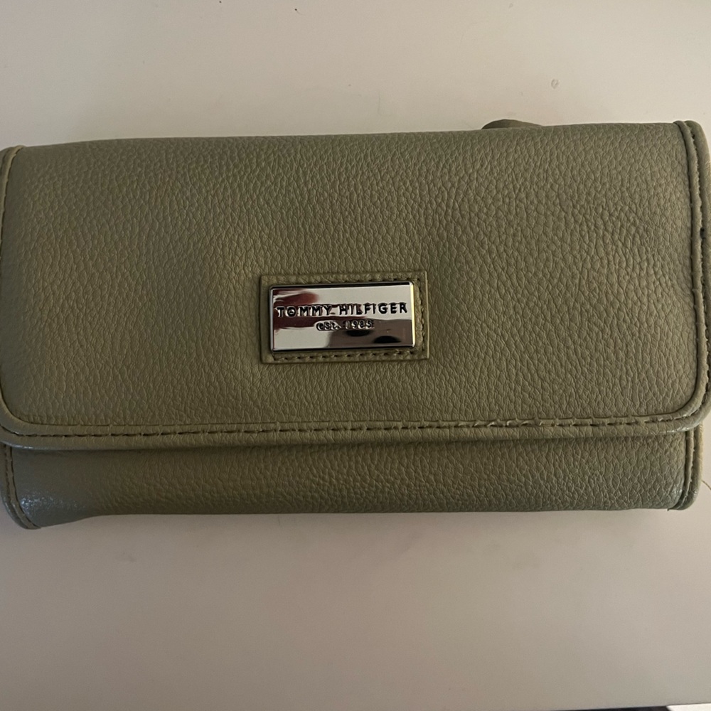 Tommy Hilfiger Wallet